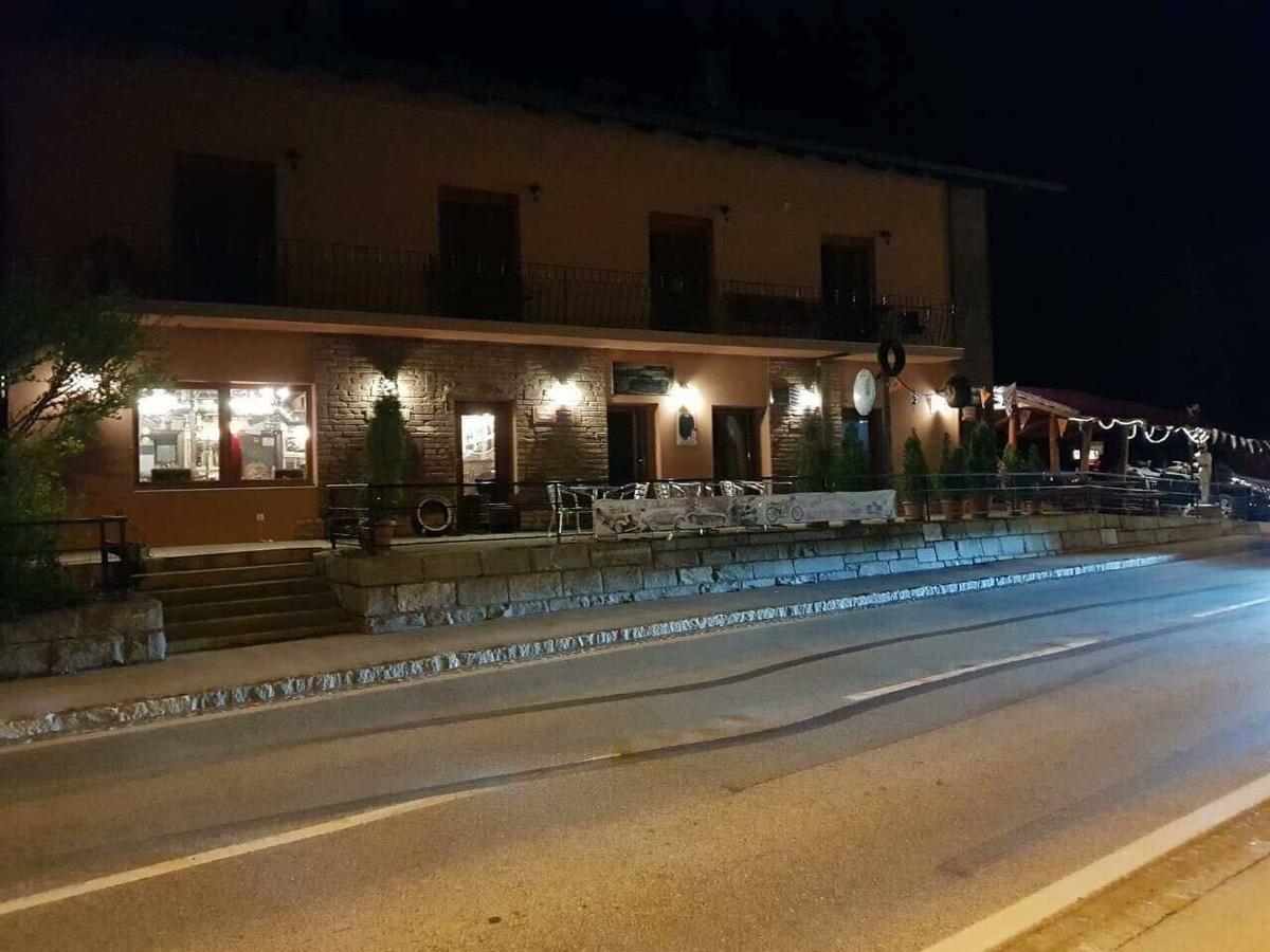 Old'S Car Zimmer & Apartment Vermietung Velden am Woerthersee Ngoại thất bức ảnh