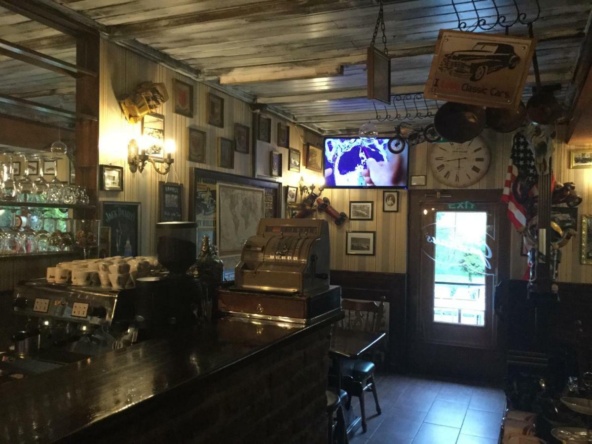 Old'S Car Zimmer & Apartment Vermietung Velden am Woerthersee Ngoại thất bức ảnh