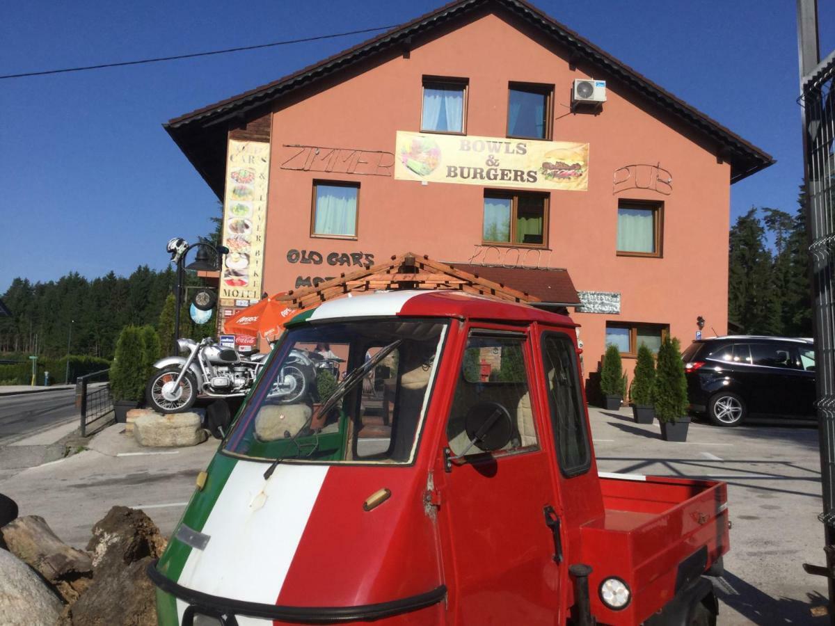 Old'S Car Zimmer & Apartment Vermietung Velden am Woerthersee Ngoại thất bức ảnh